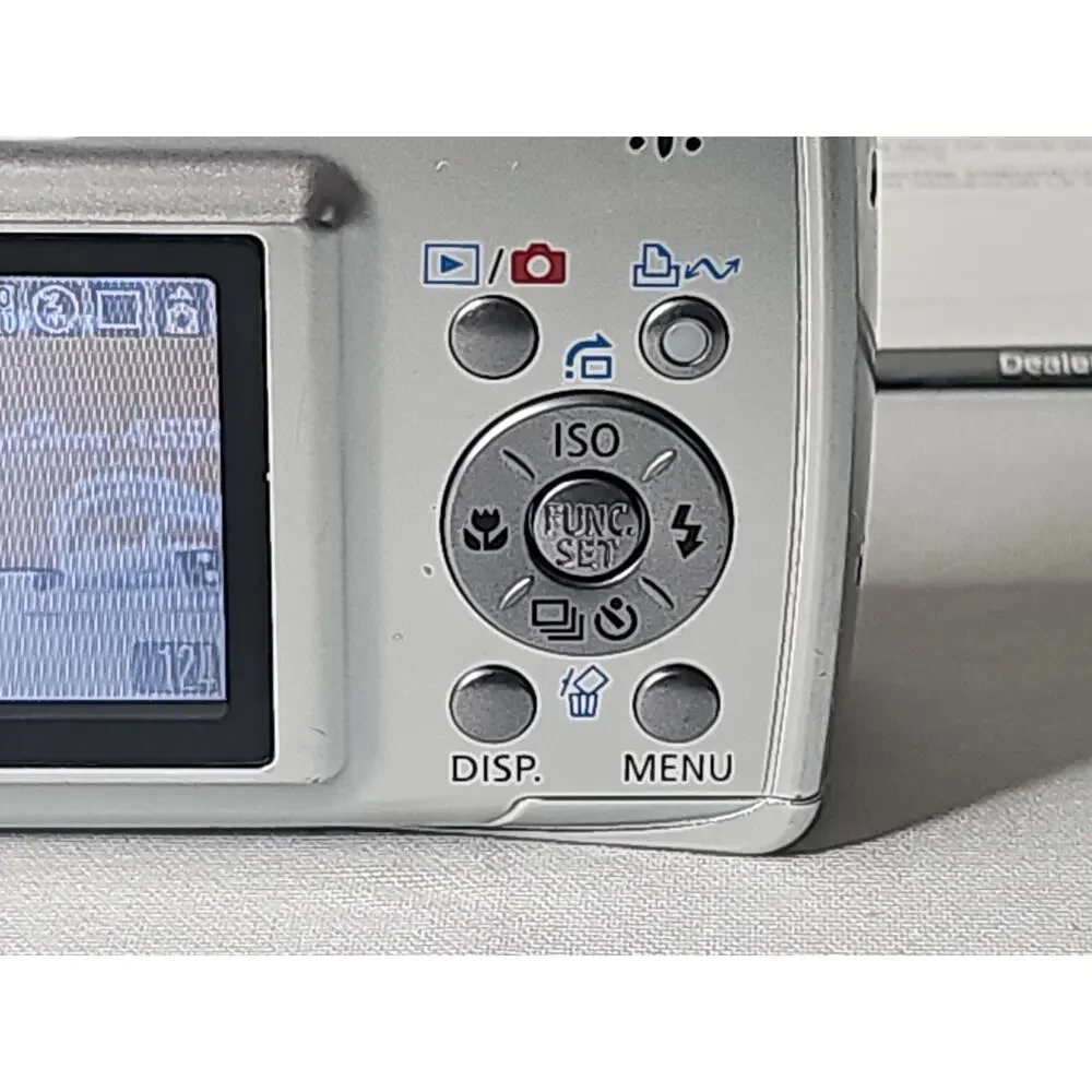 Canon PowerShot A550 7.1MP Digital Camera In Box - Silver TESTED